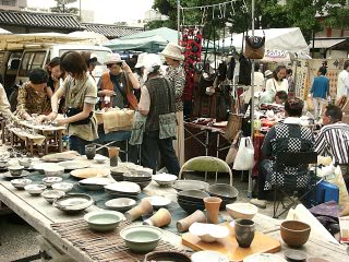 市 東寺 骨董 【ぶらり京都】東寺の骨董市